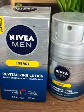 NIVEA Men Energy Revitalizing Lotion SPF 15 1.7 oz NEW Discontinued